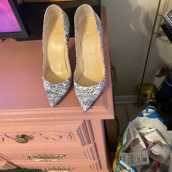 Christian Louboutin Shoes - Christian Loubouton